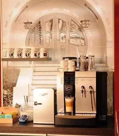 Western Mitte 4*