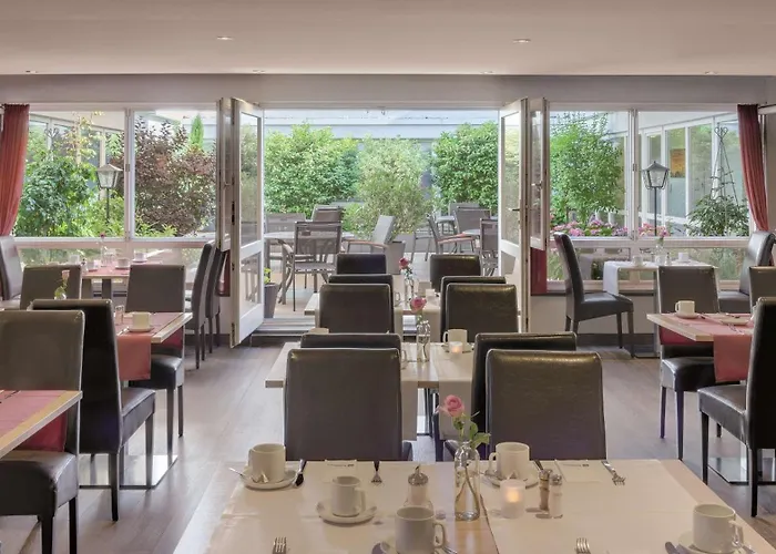 Western Mitte Hotel 4*